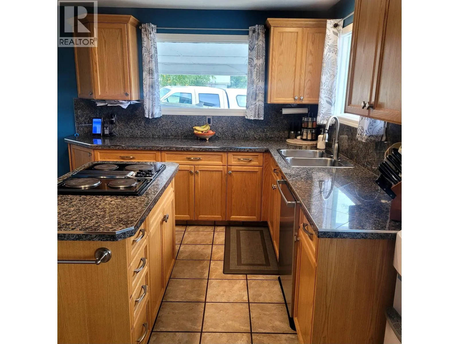 1651 SOUTH LAKESIDE DRIVE