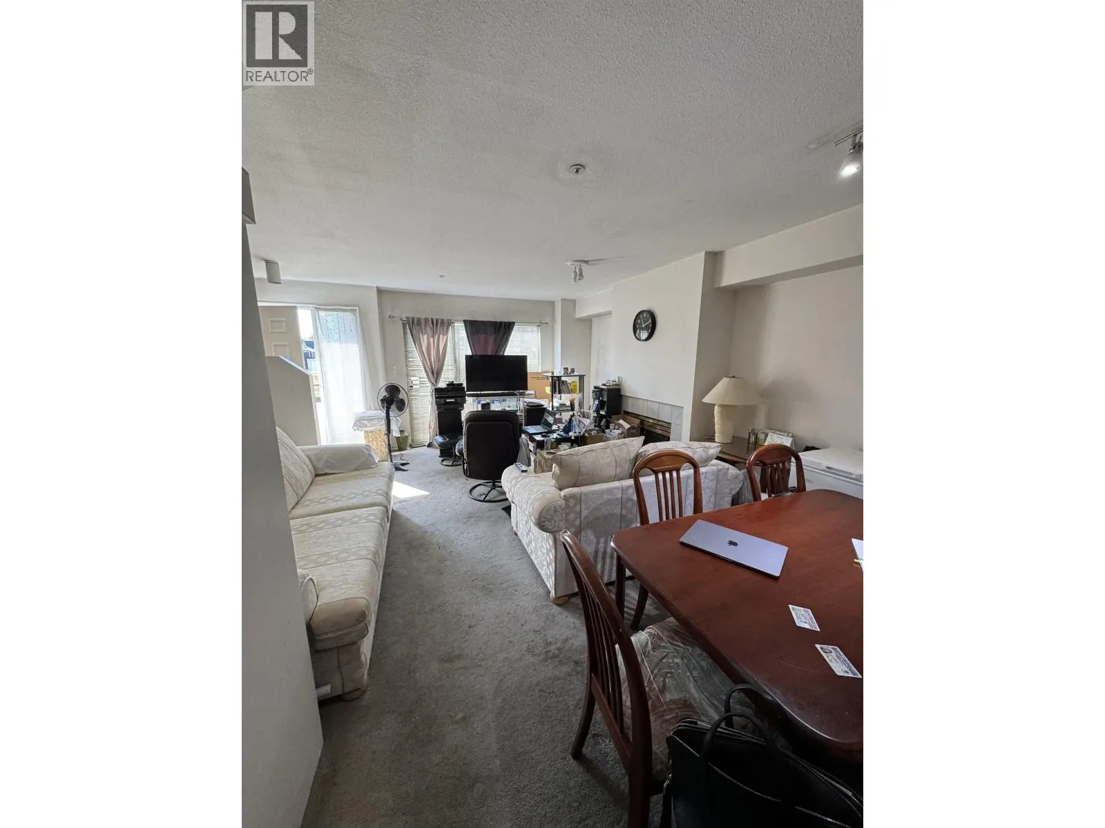 211 2211 NO. 4 ROAD