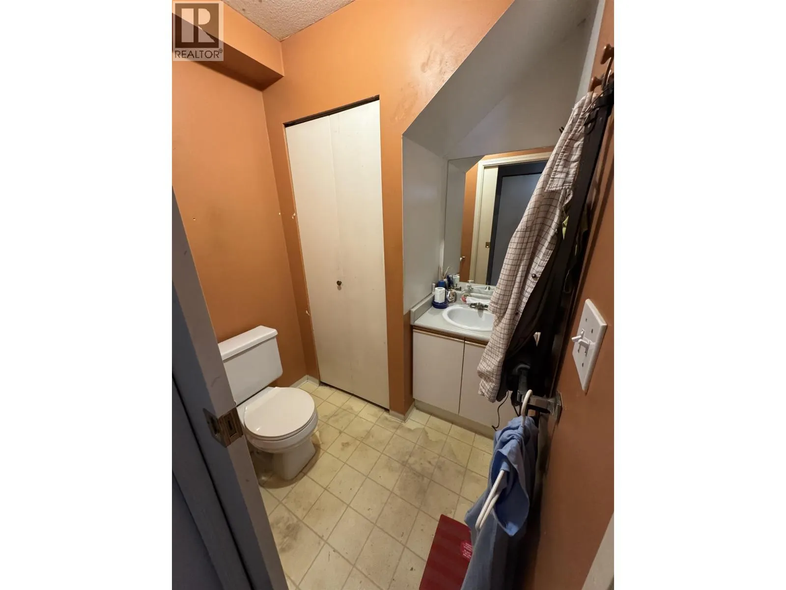 211 2211 NO. 4 ROAD