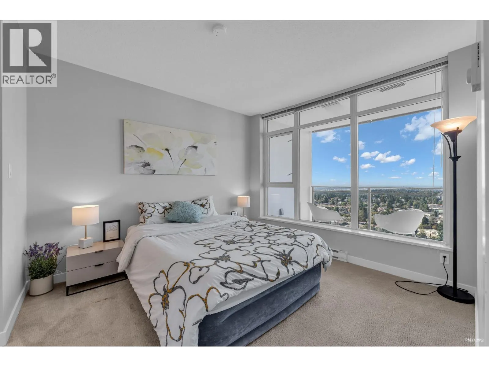 3002 4900 LENNOX LANE