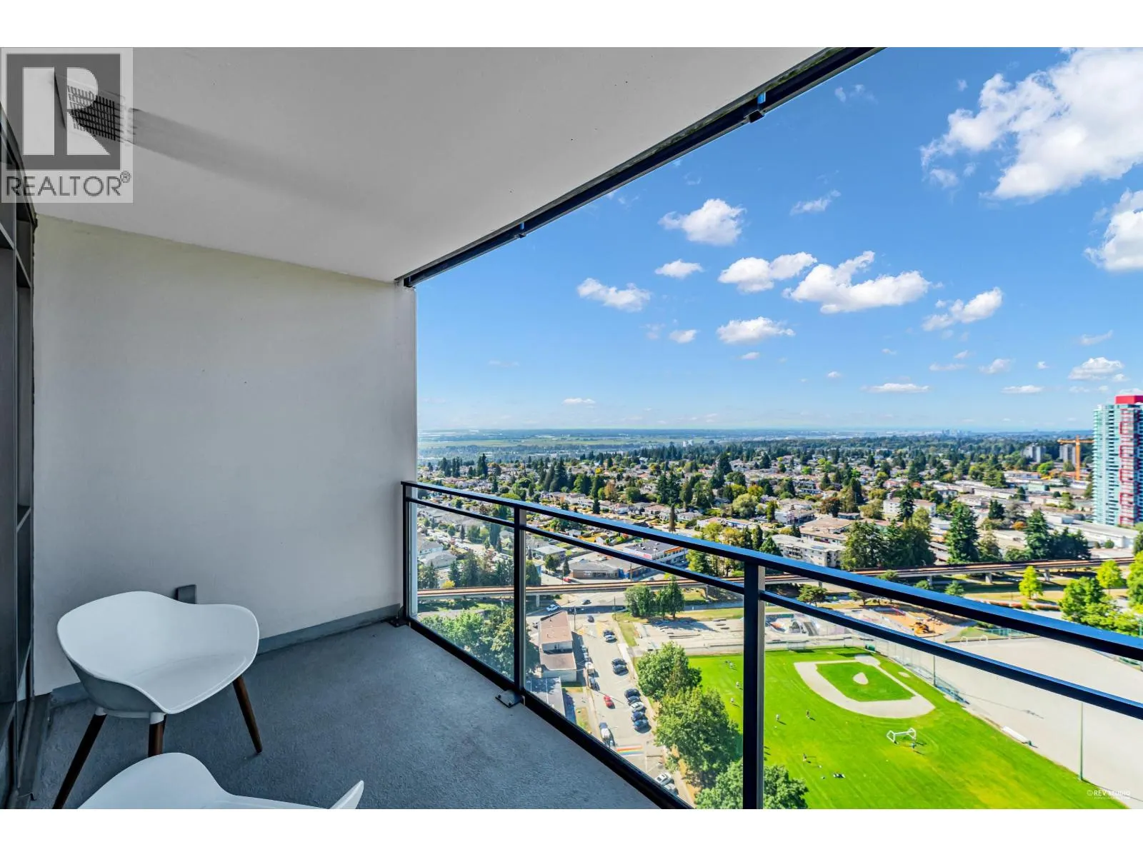 3002 4900 LENNOX LANE