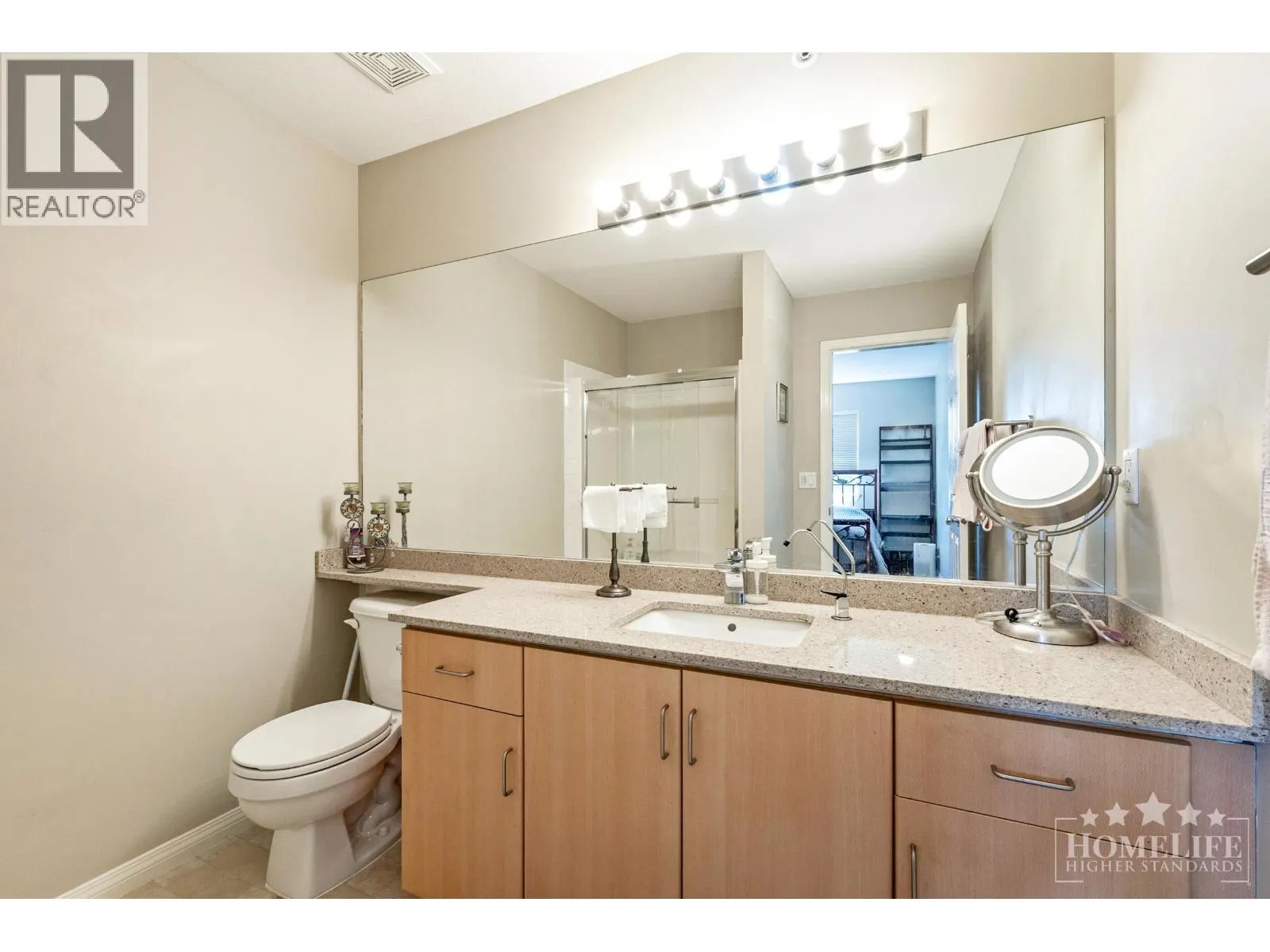 64 1055 RIVERWOOD GATE