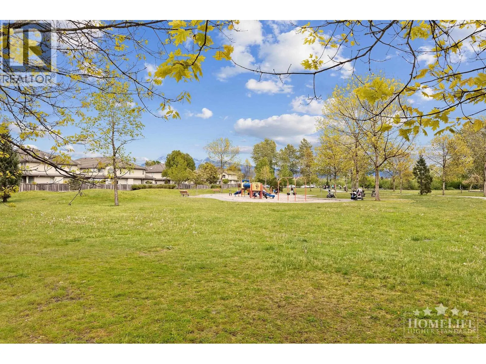 64 1055 RIVERWOOD GATE