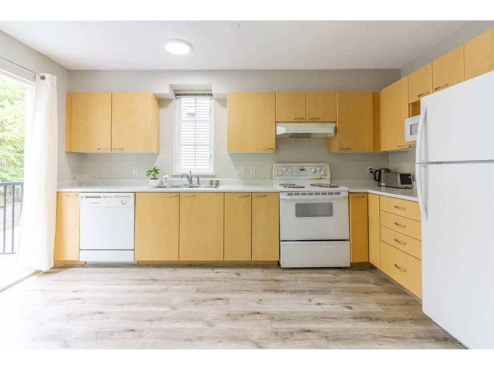 89 12778 66 AVENUE