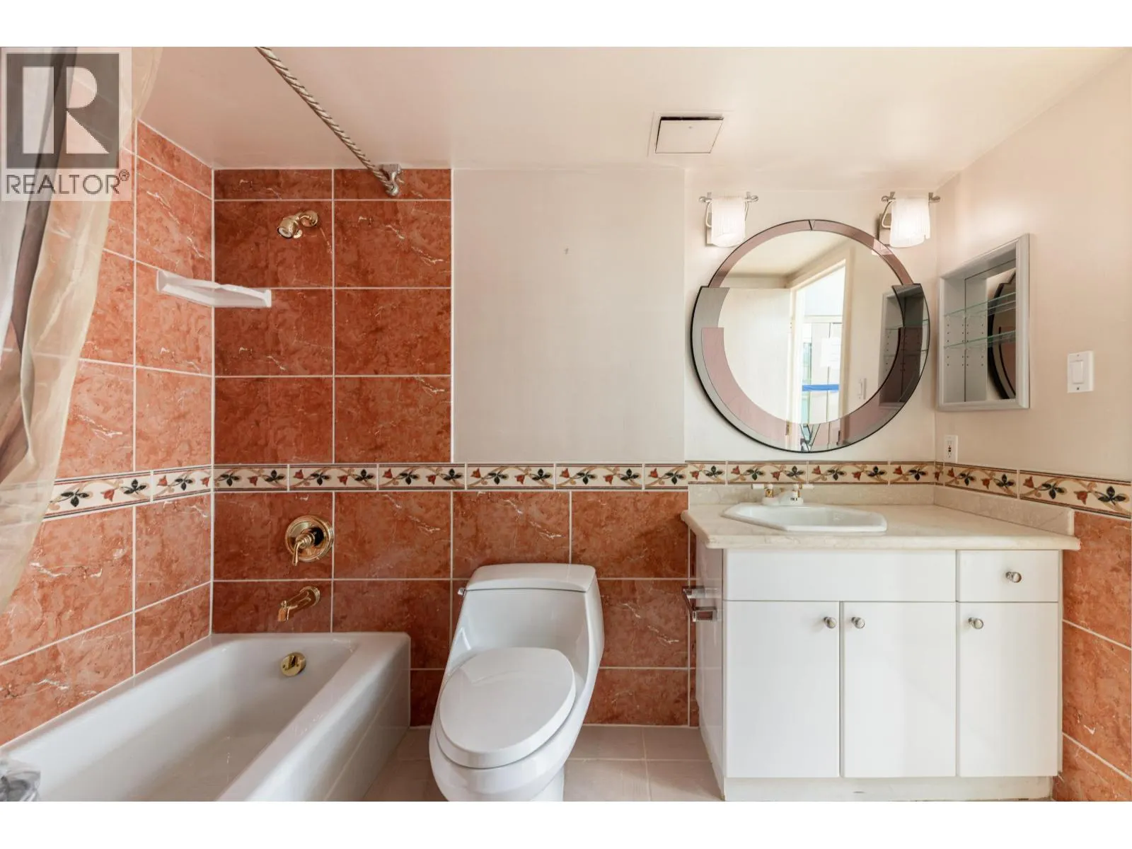 1009 1450 PENNYFARTHING DRIVE