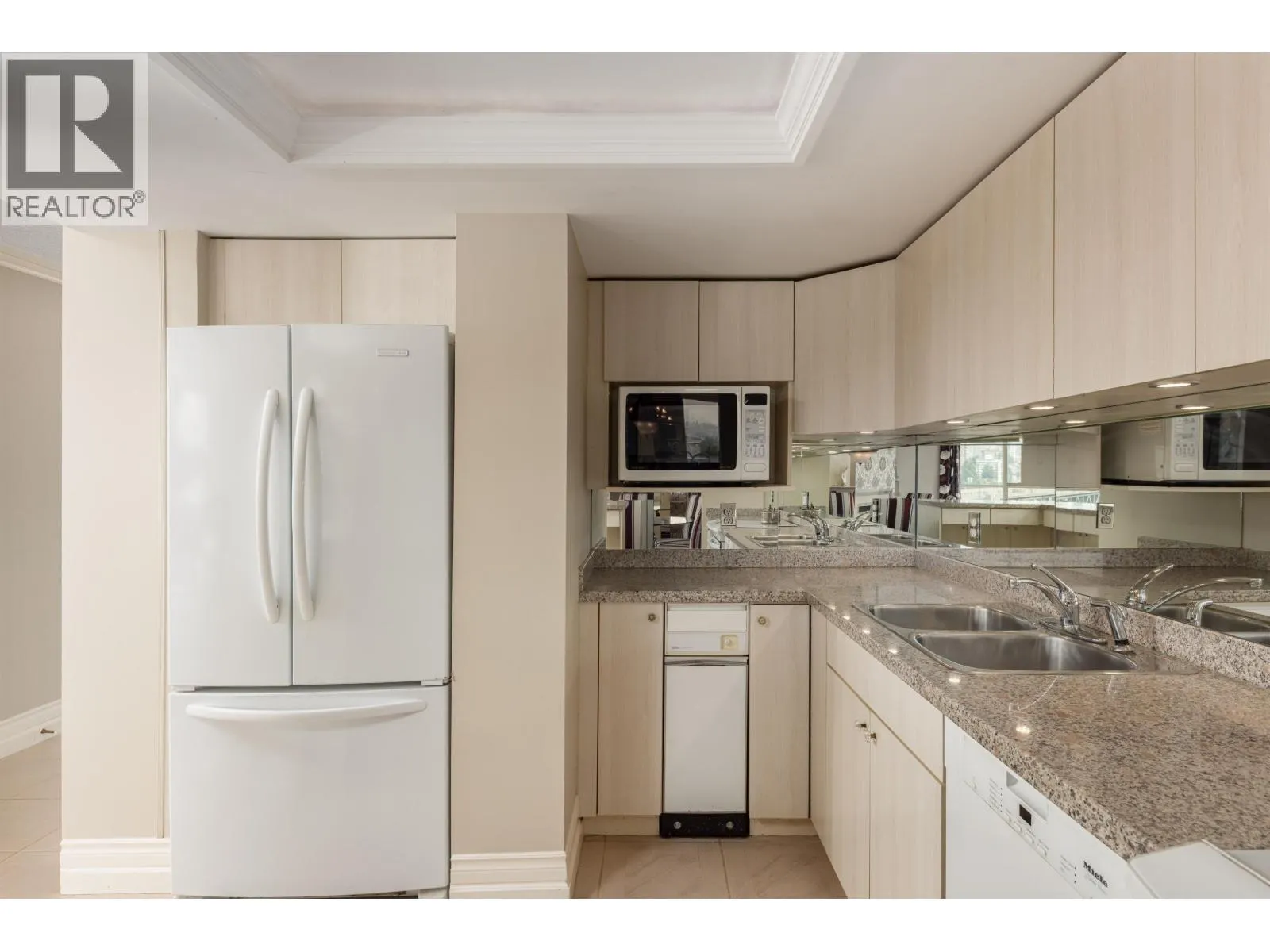 1009 1450 PENNYFARTHING DRIVE