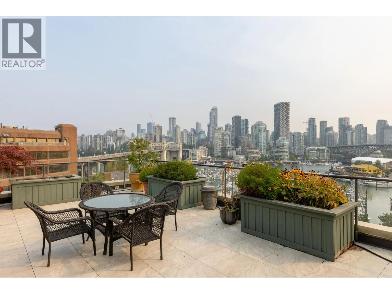 1009 1450 PENNYFARTHING DRIVE