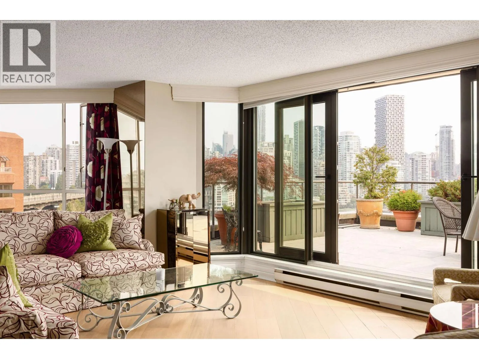 1009 1450 PENNYFARTHING DRIVE