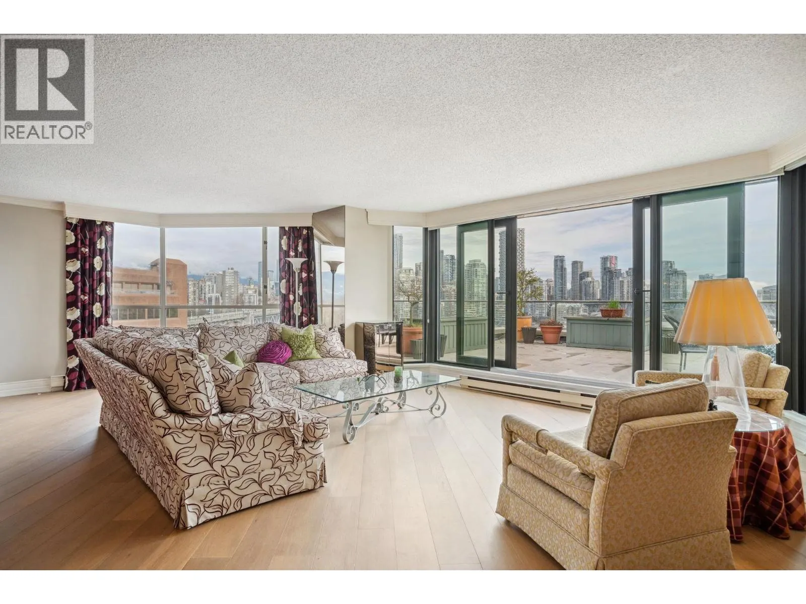 1009 1450 PENNYFARTHING DRIVE