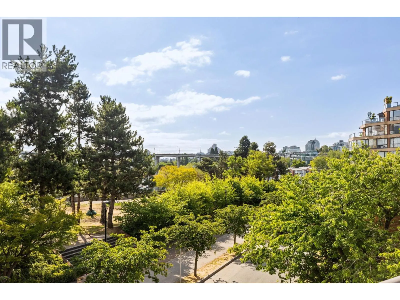 1009 1450 PENNYFARTHING DRIVE