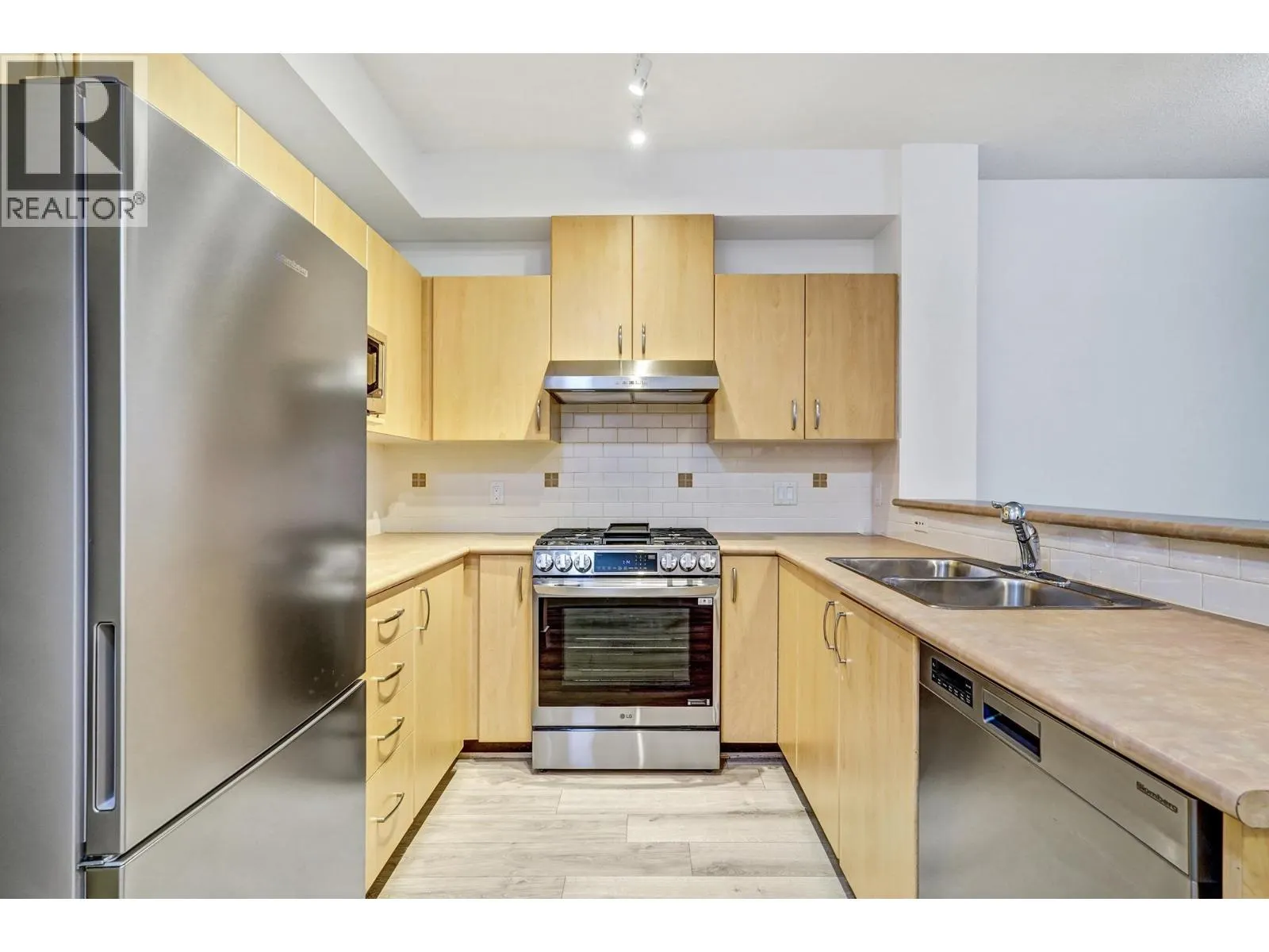 127 801 KLAHANIE DRIVE