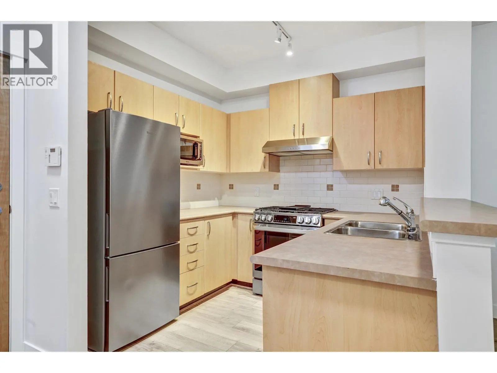 127 801 KLAHANIE DRIVE