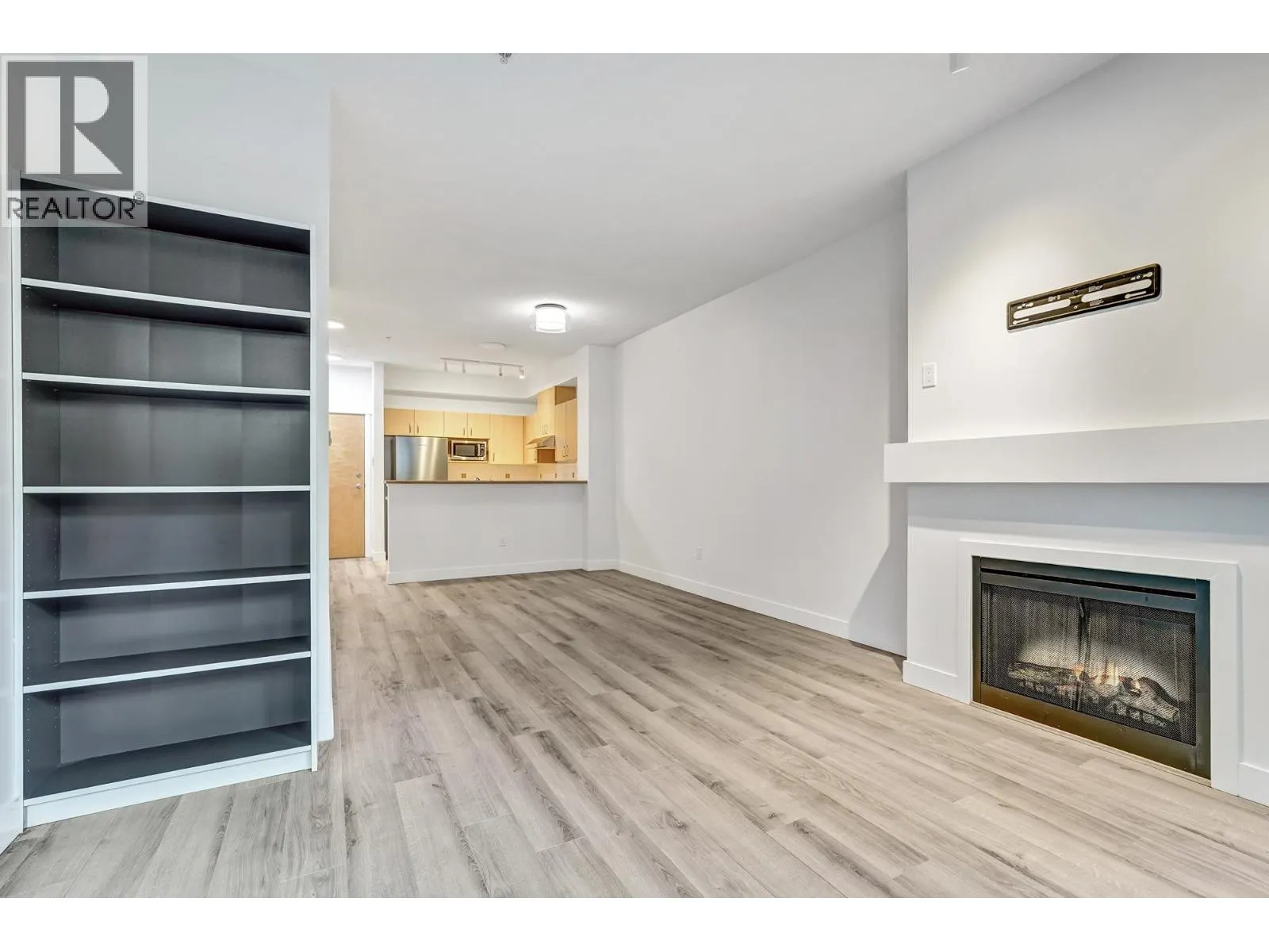 127 801 KLAHANIE DRIVE
