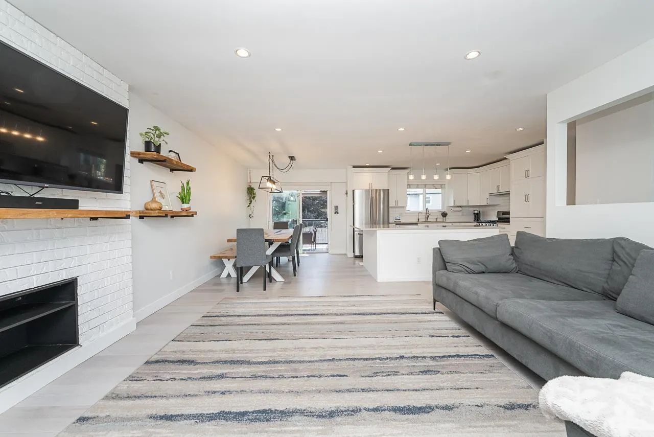 20476 TELEGRAPH TRAIL