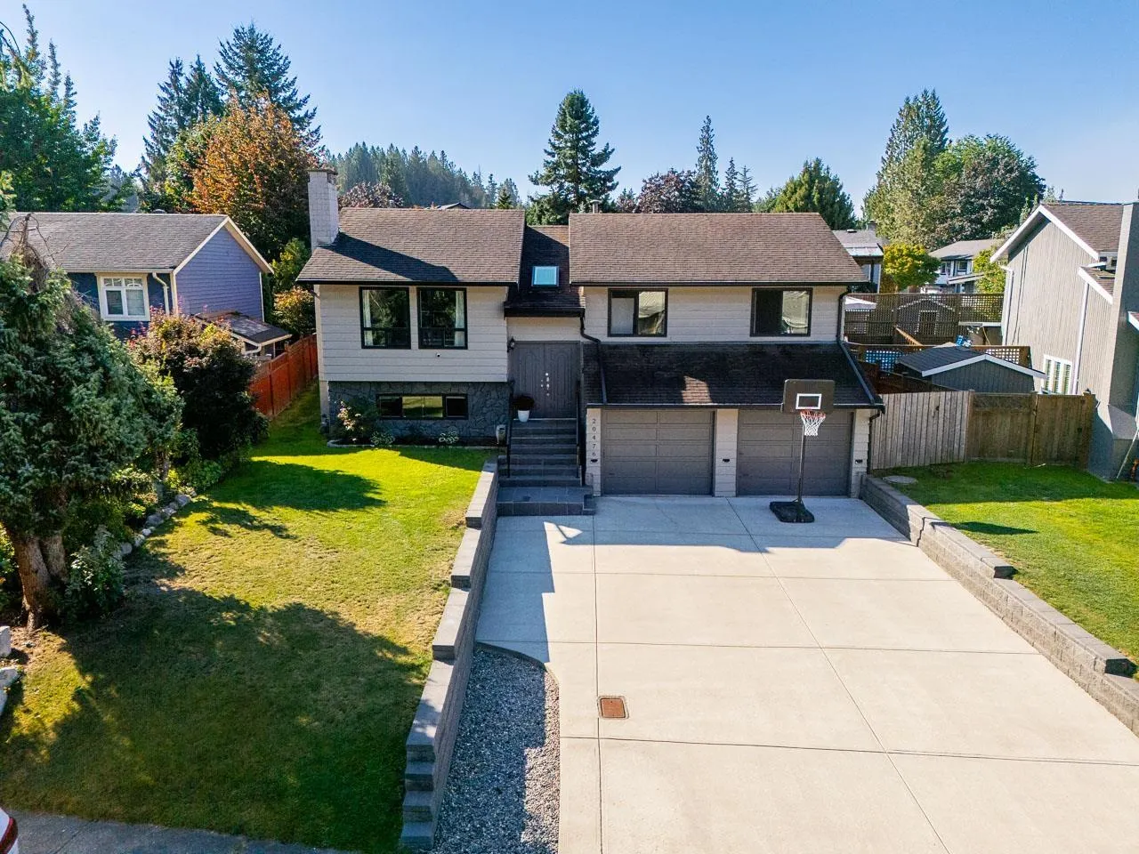 20476 TELEGRAPH TRAIL