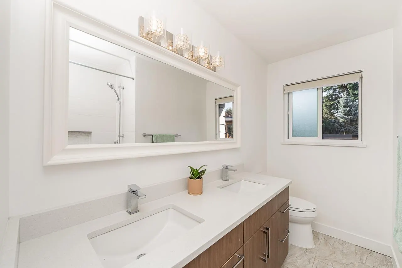 20476 TELEGRAPH TRAIL