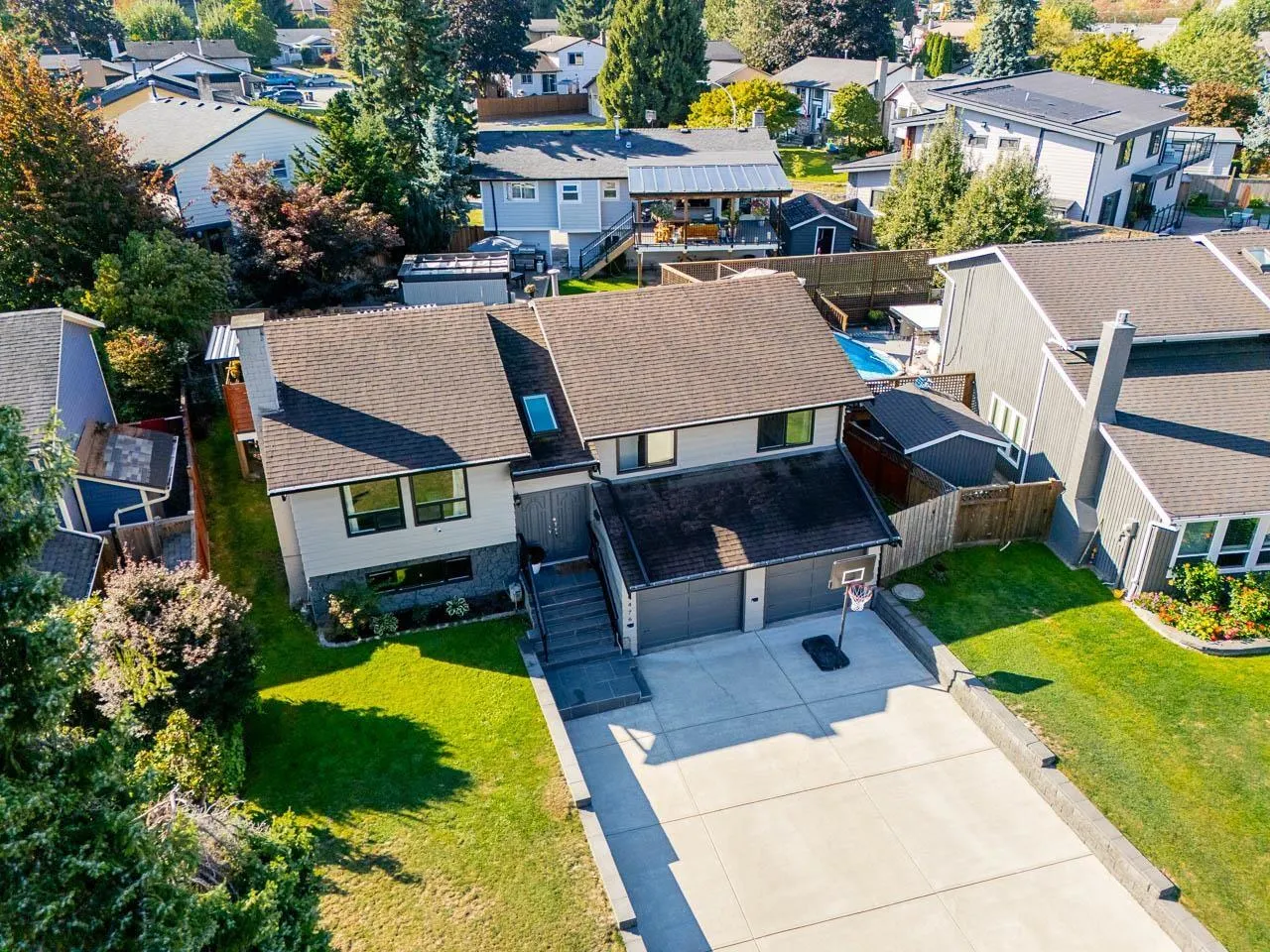 20476 TELEGRAPH TRAIL