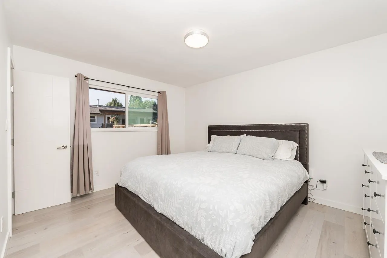 20476 TELEGRAPH TRAIL