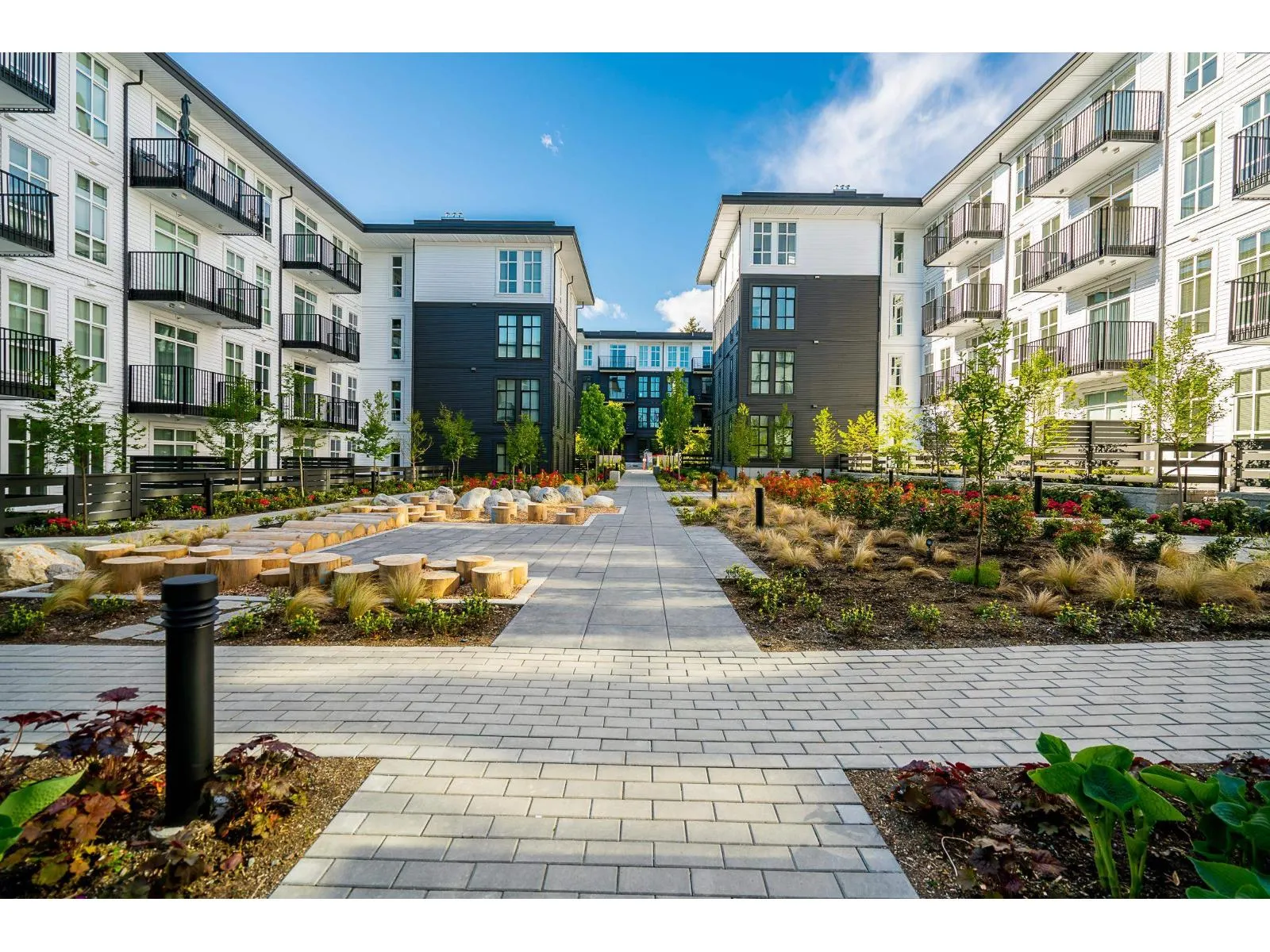 201 13929 105 BOULEVARD