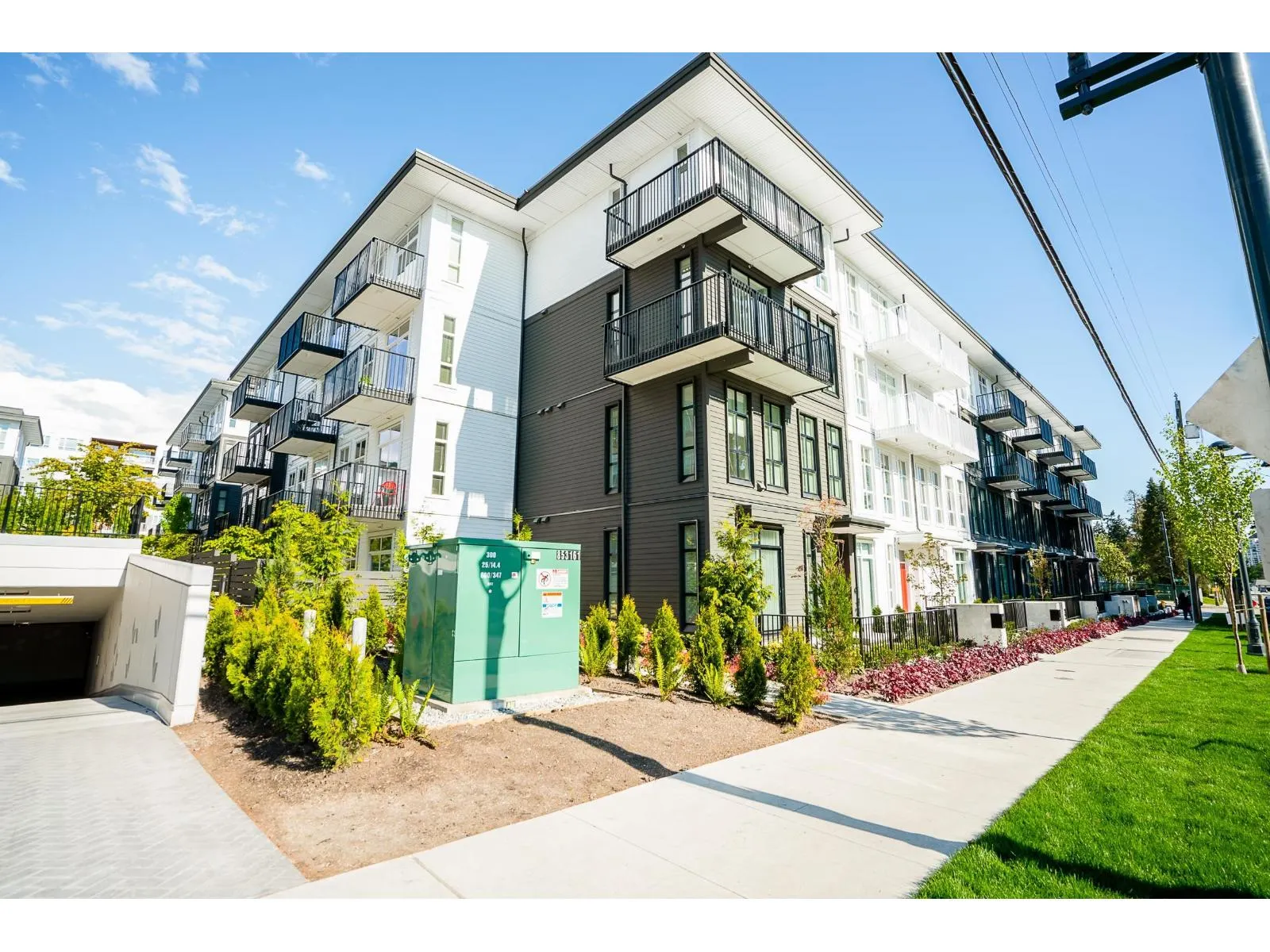 201 13929 105 BOULEVARD