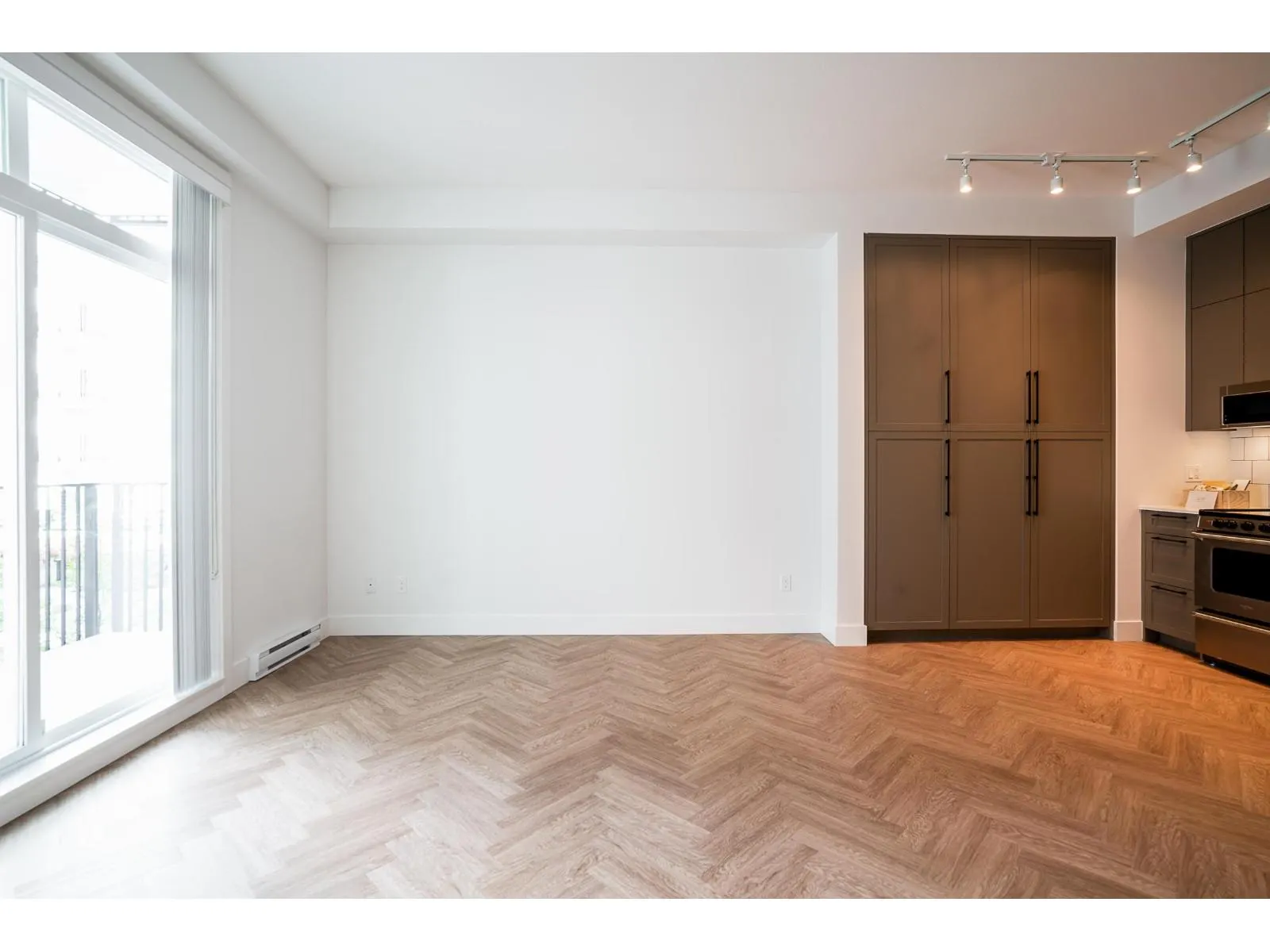 201 13929 105 BOULEVARD