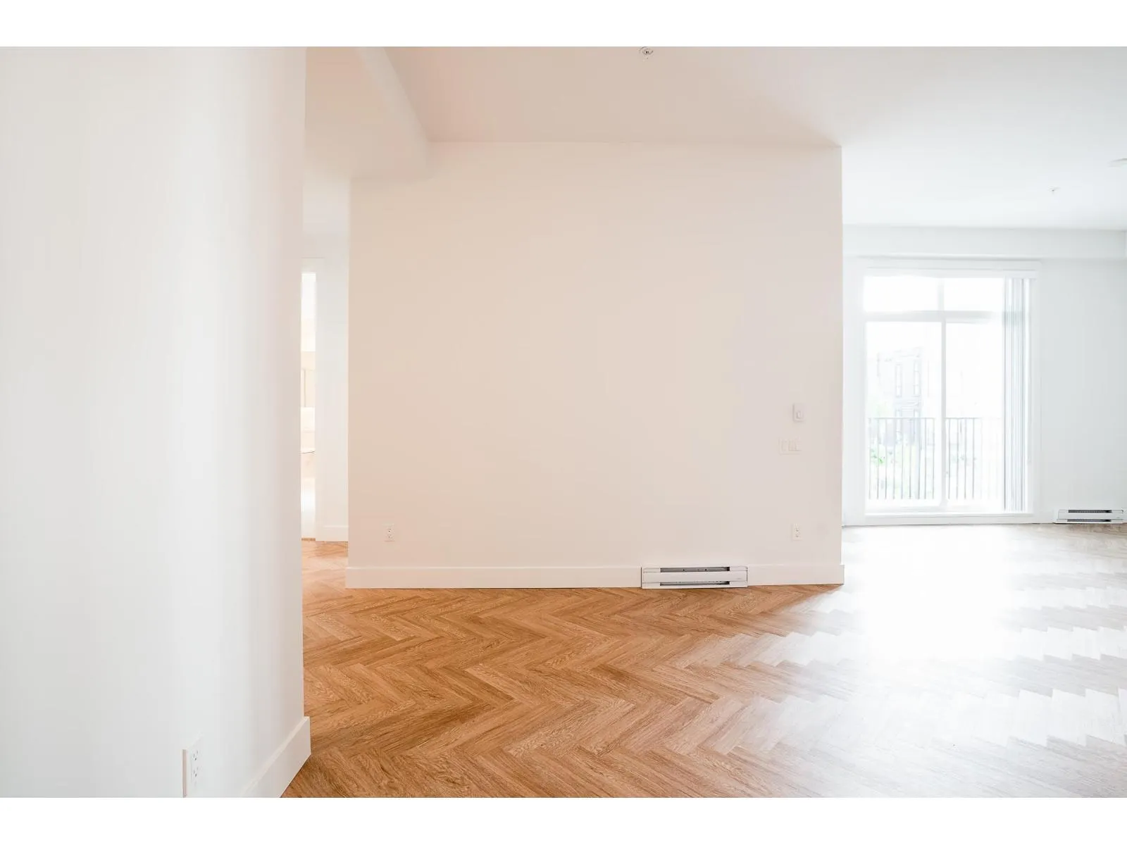 201 13929 105 BOULEVARD