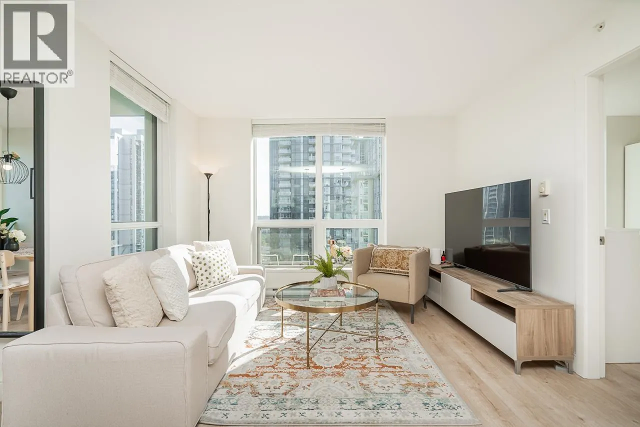 2203 3007 GLEN DRIVE