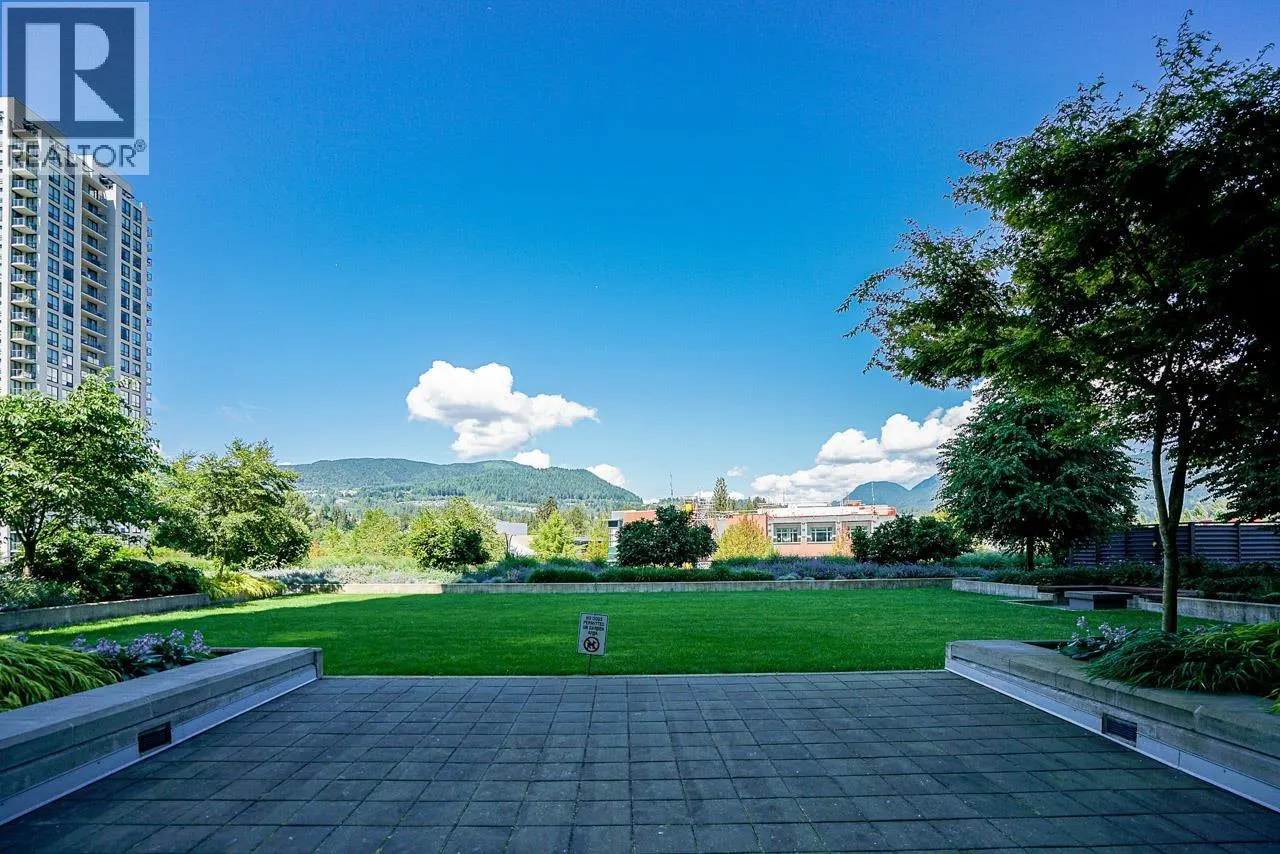 2203 3007 GLEN DRIVE