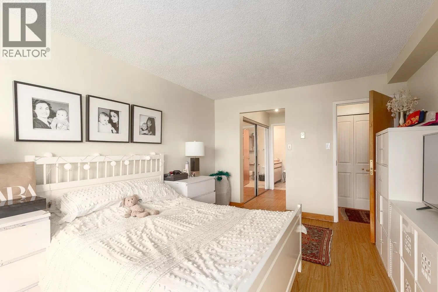 1003 1450 PENNYFARTHING DRIVE
