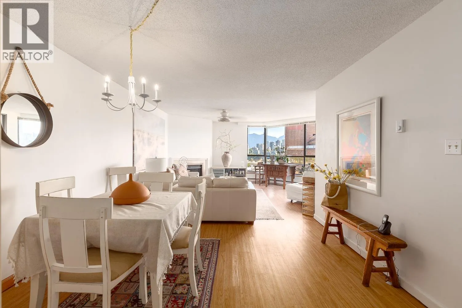 1003 1450 PENNYFARTHING DRIVE