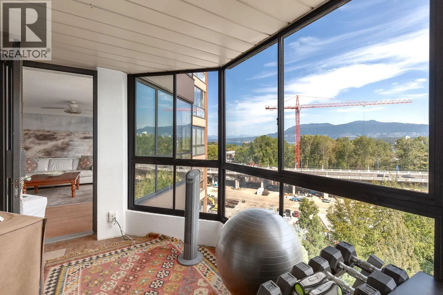 1003 1450 PENNYFARTHING DRIVE