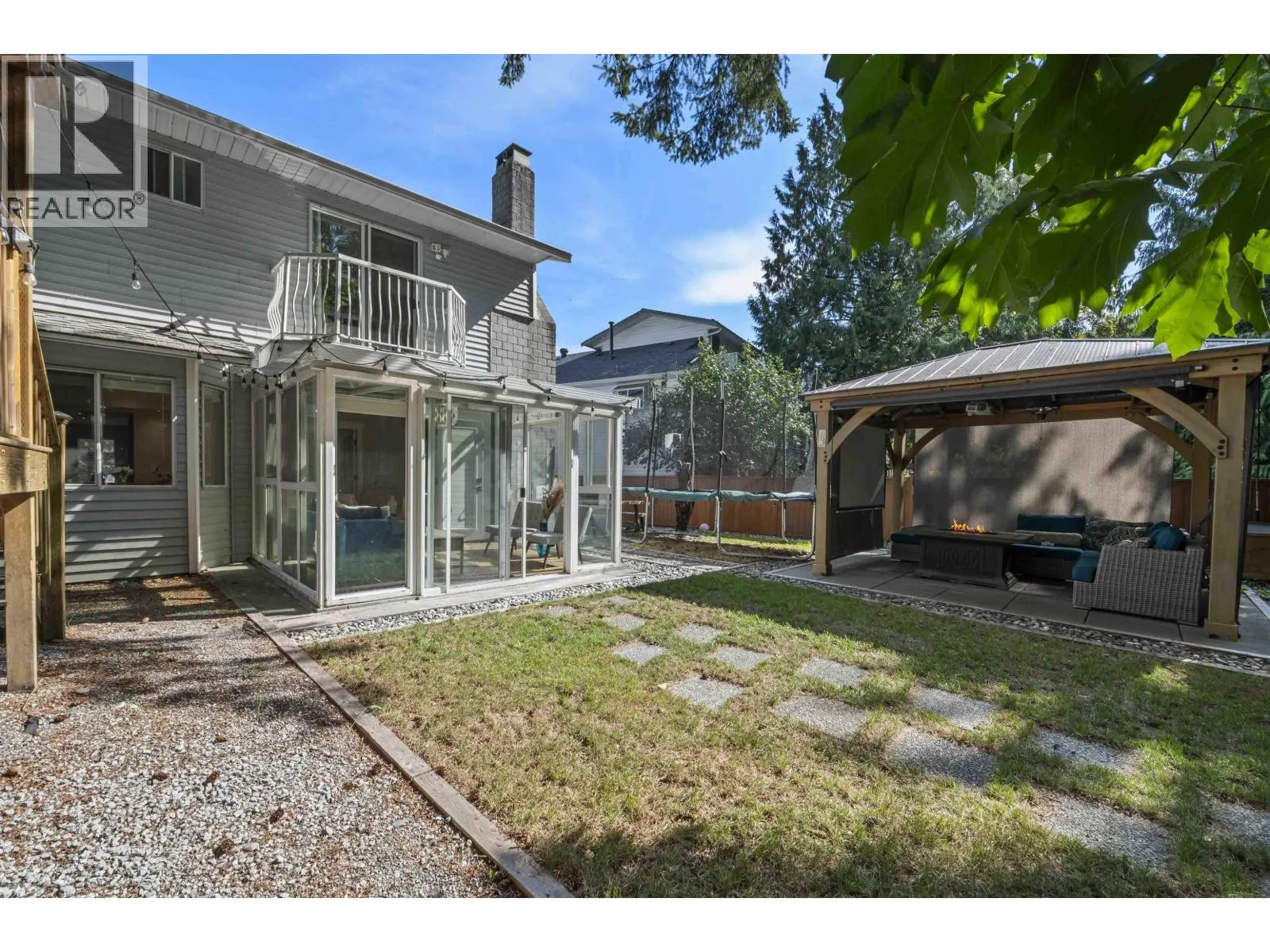 1261 RIVER DRIVE