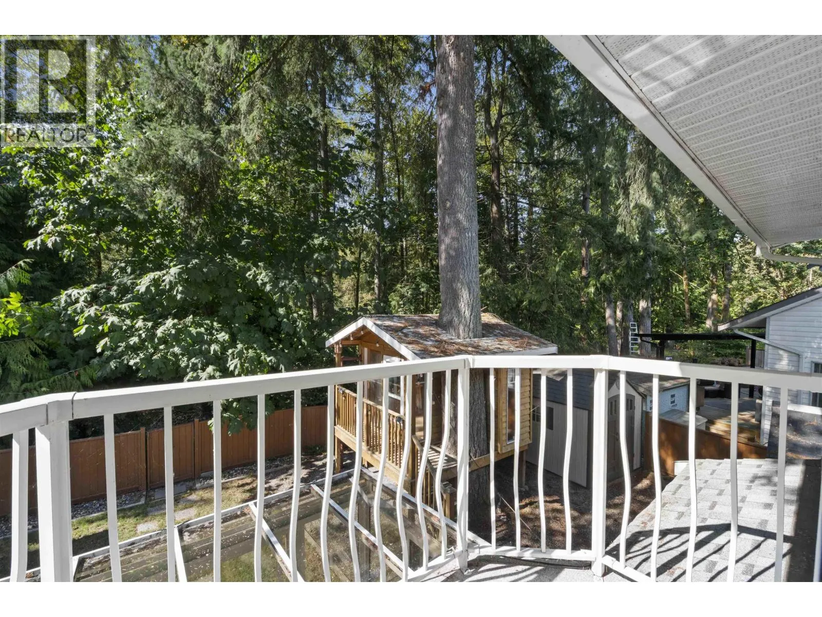 1261 RIVER DRIVE