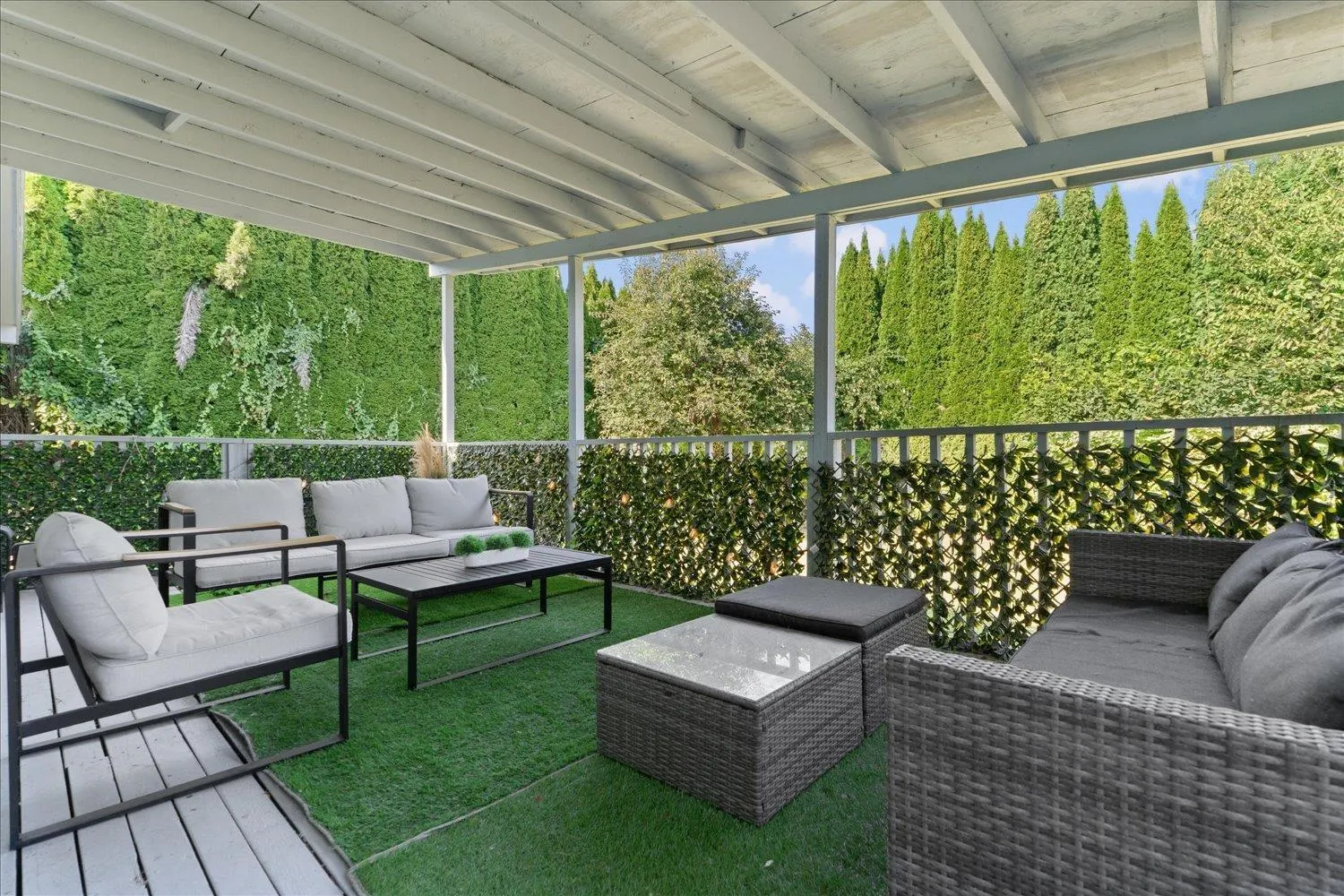 45415 BARTON AVENUE|Chilliwack Proper West