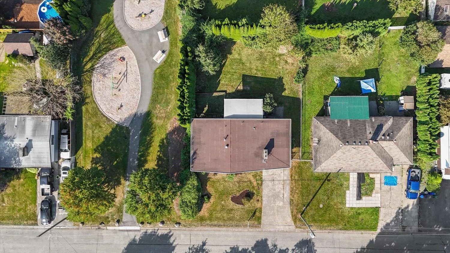 45415 BARTON AVENUE|Chilliwack Proper West