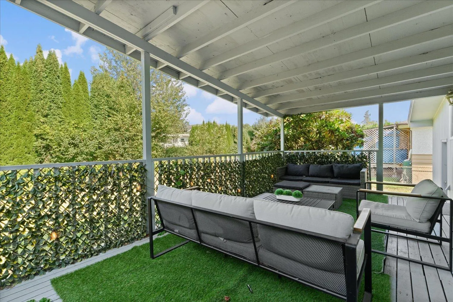 45415 BARTON AVENUE|Chilliwack Proper West