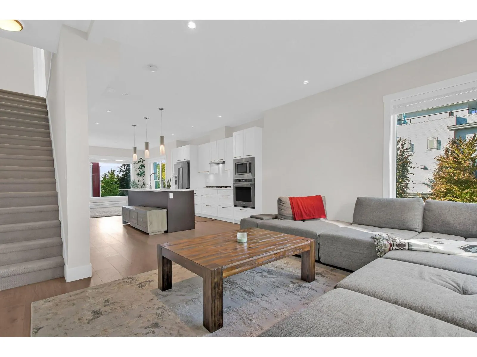 88 16336 23A AVENUE
