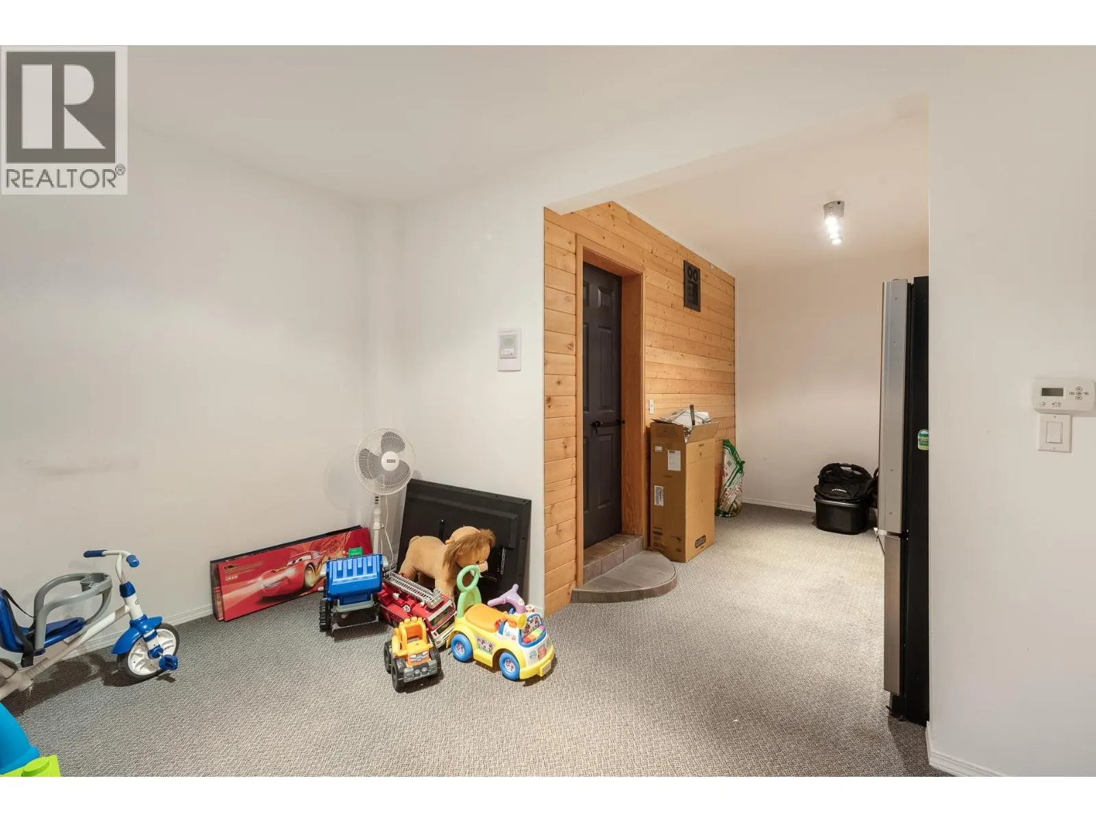 4779 WOODLEY DRIVE