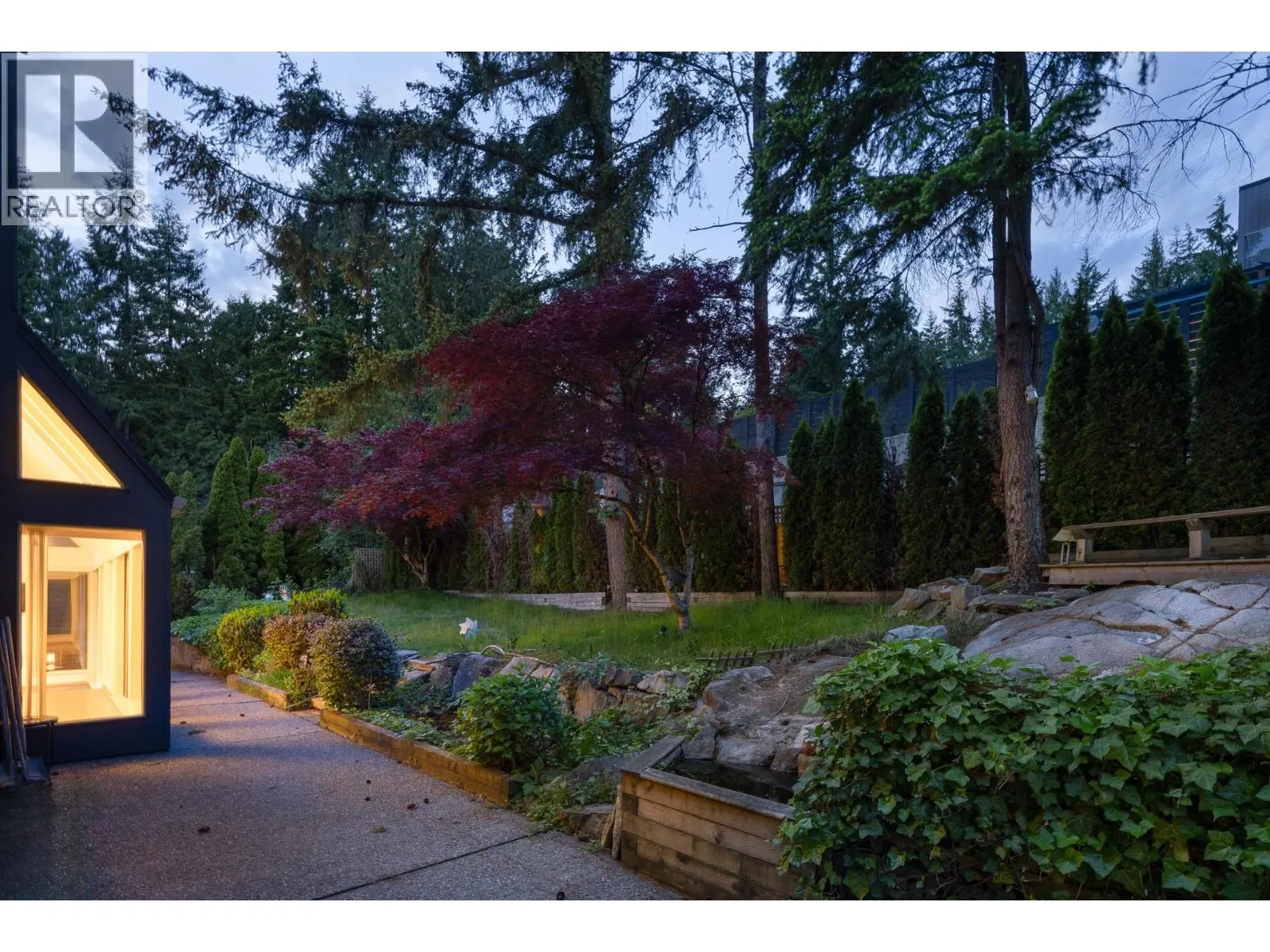 4779 WOODLEY DRIVE