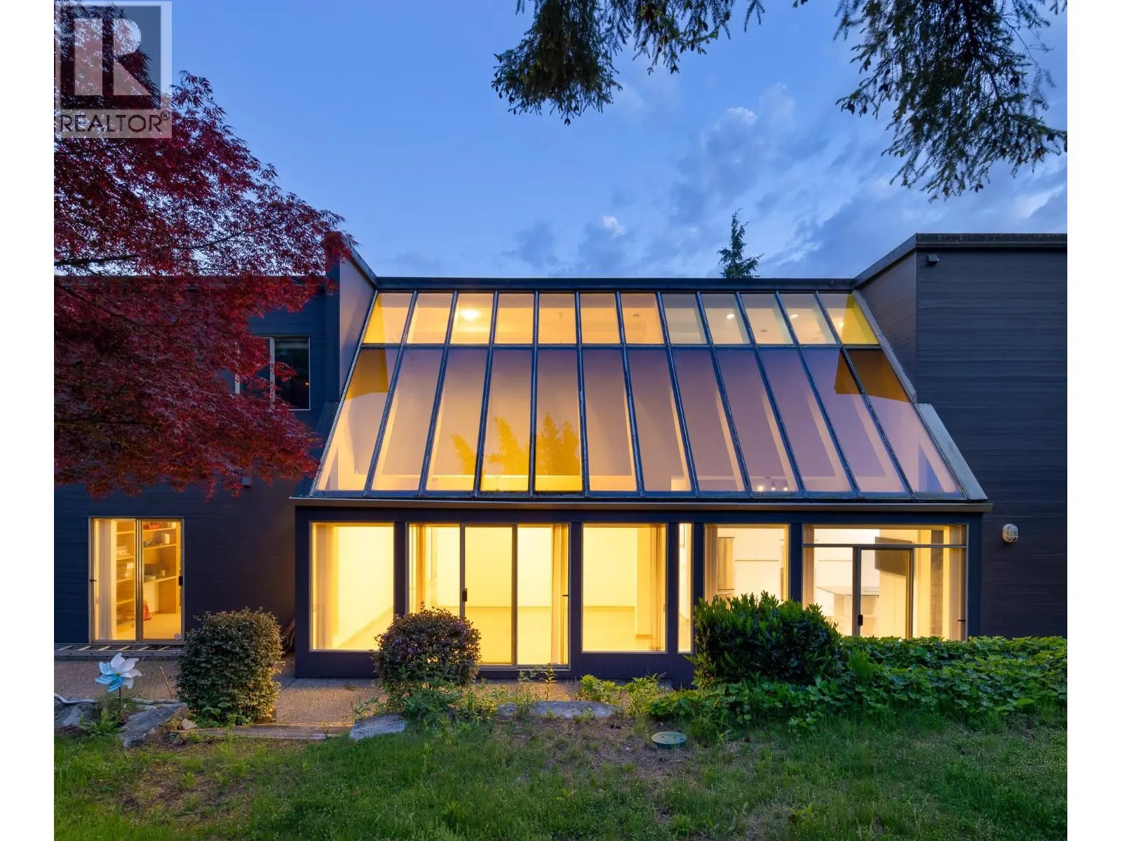 4779 WOODLEY DRIVE
