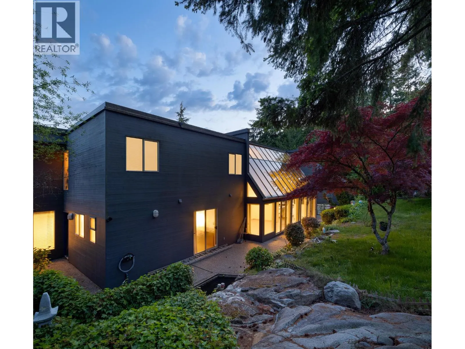4779 WOODLEY DRIVE