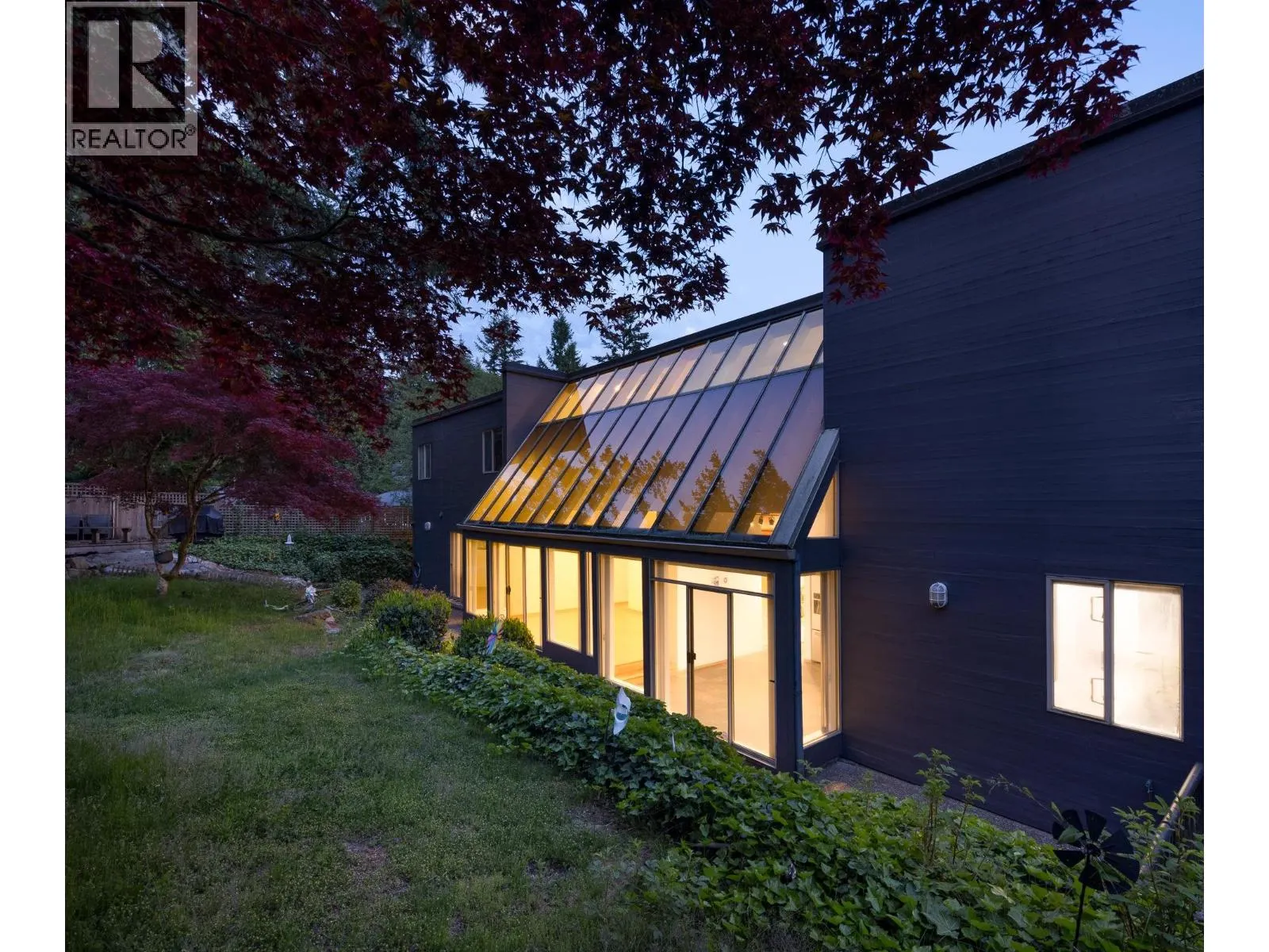 4779 WOODLEY DRIVE