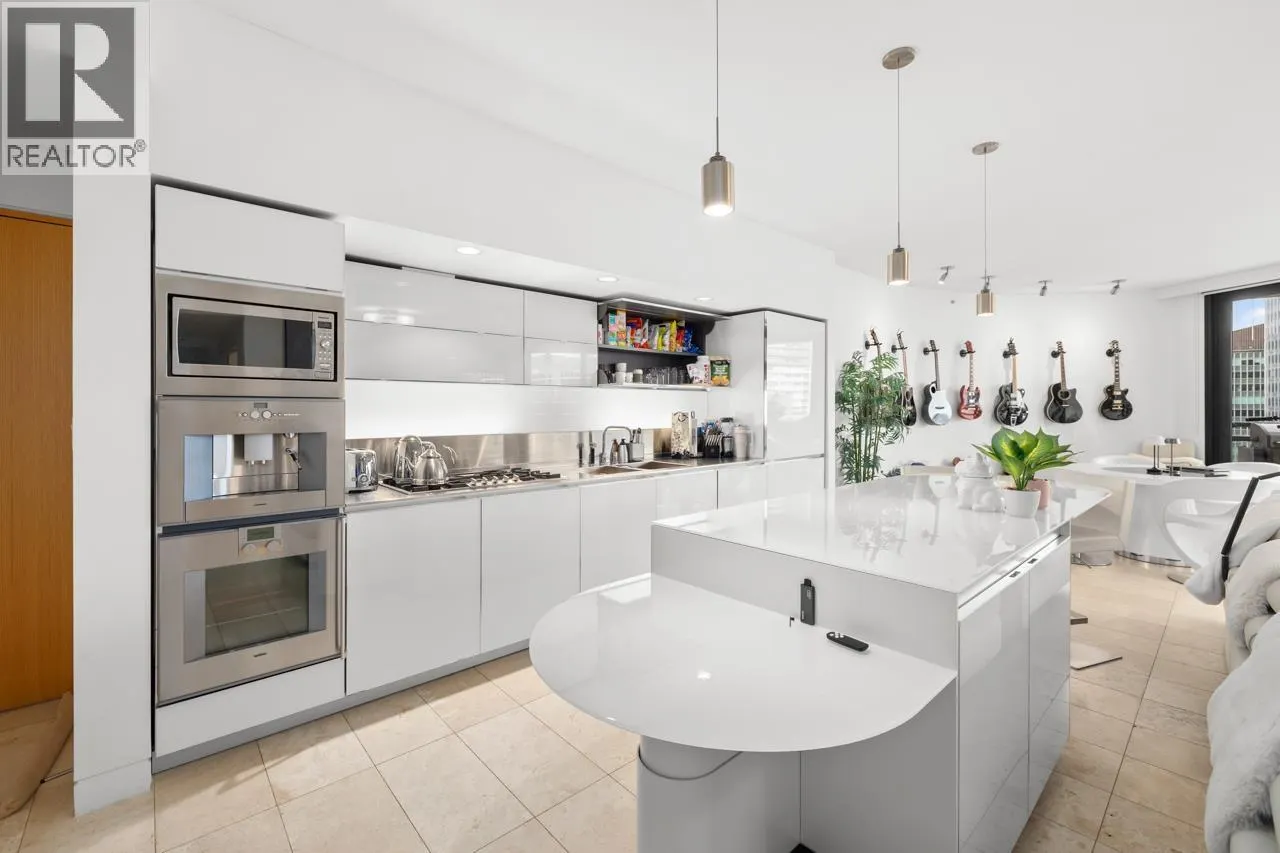 2306 838 W HASTINGS STREET