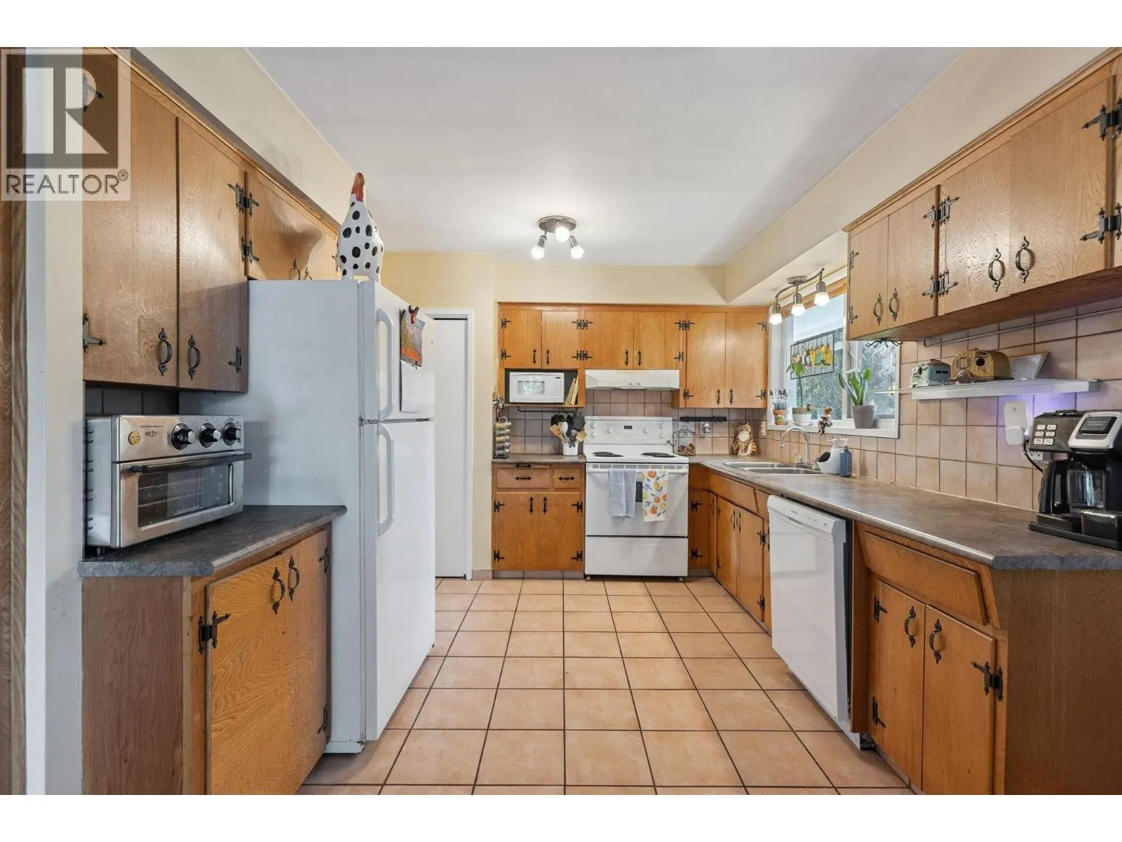1554 FARRELL CRESCENT