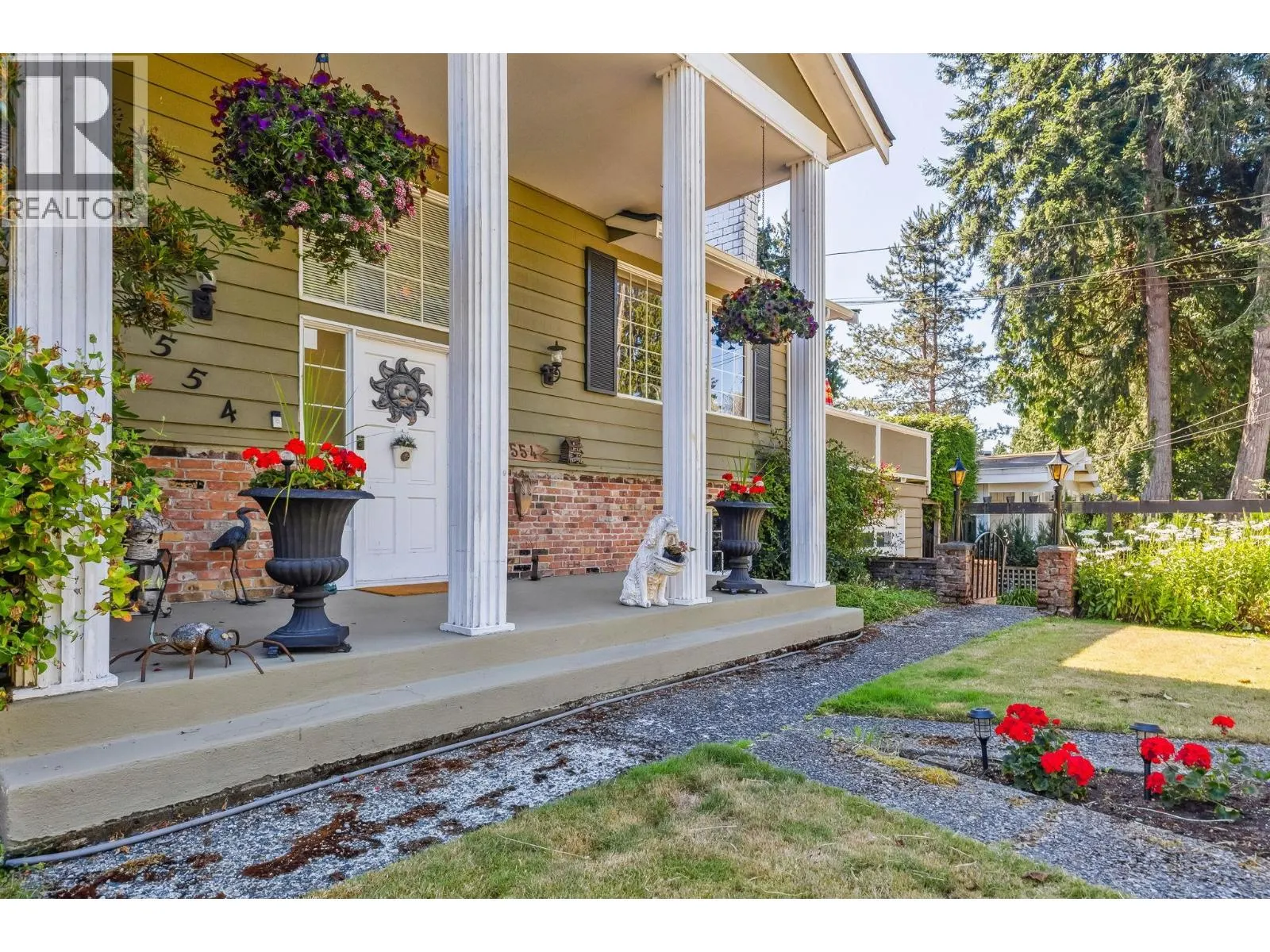 1554 FARRELL CRESCENT