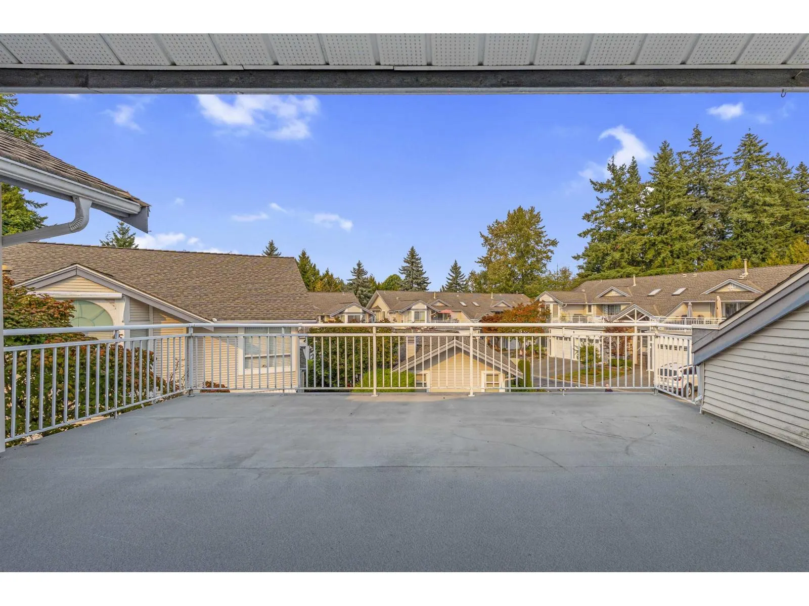 212 9072 FLEETWOOD WAY