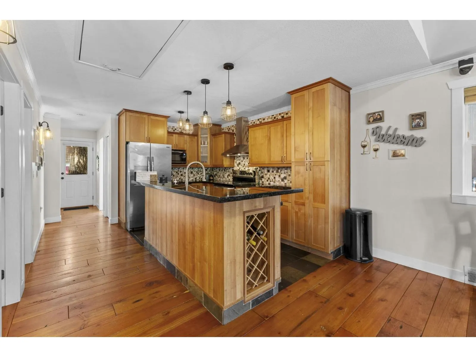 311 SPRUCE STREET|Cultus Lake North