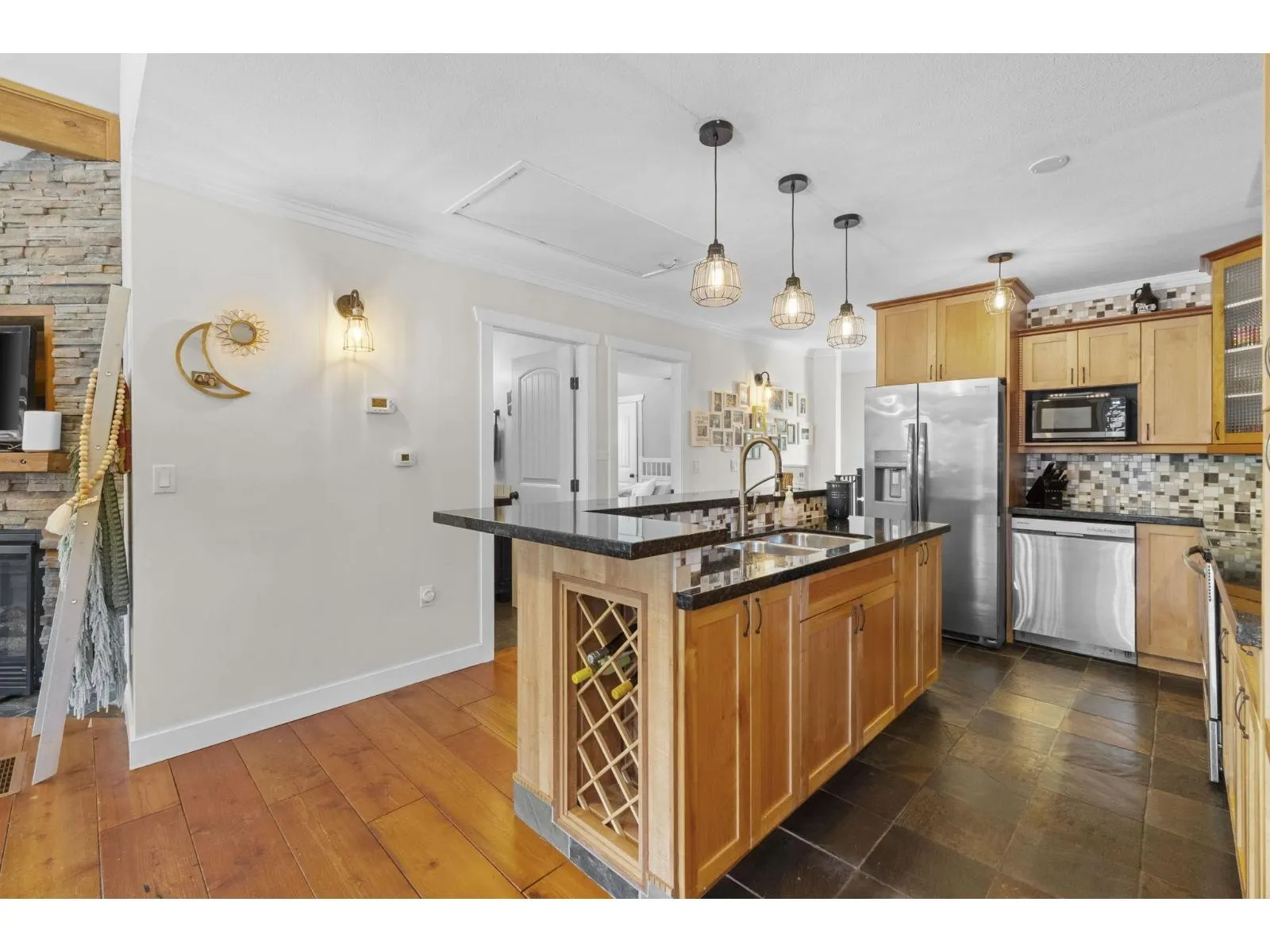311 SPRUCE STREET|Cultus Lake North