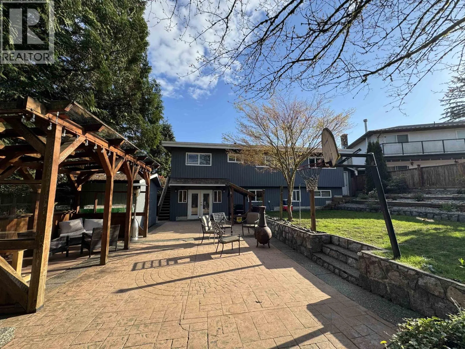 4164 FAIRWAY PLACE