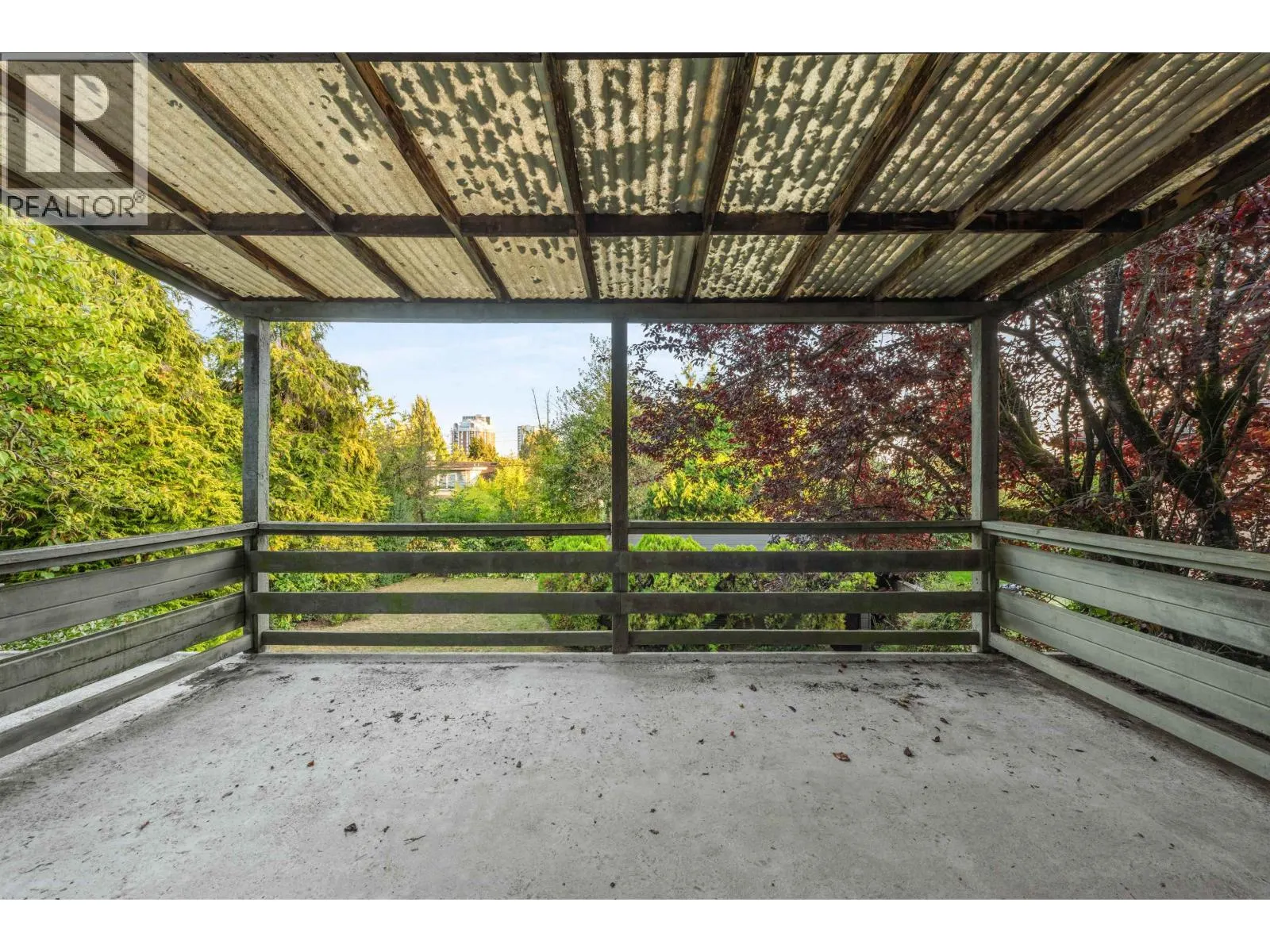 756 W 53 AVENUE